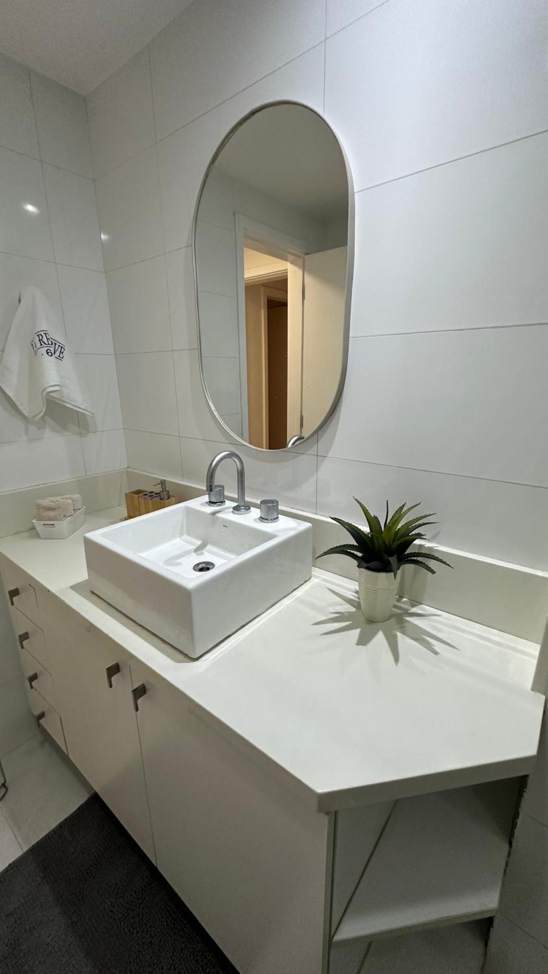 Lindo Apto No Melhor Lugar Da Barra Da Tijuca! Com Uma Vista De Tirar O Folego, Frente Para O Mar! Totalmente Equipado E Decorado Ao Lado Dos Melhores Hoteis E Quiosques Da Barra! Portaria 24H, Piscina, Sauna, Jacuzzi, Academia, Garagem, Wi-Fi, Lavan Rio de Janeiro Exteriér fotografie