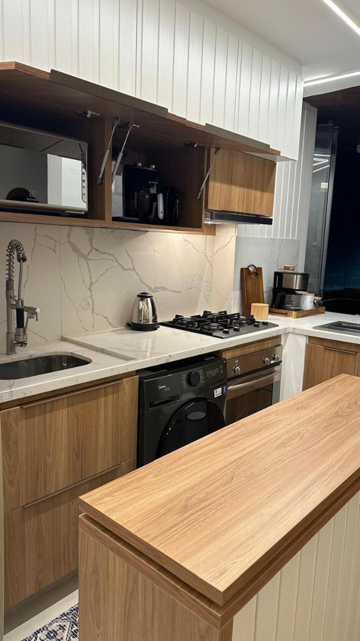 Lindo Apto No Melhor Lugar Da Barra Da Tijuca! Com Uma Vista De Tirar O Folego, Frente Para O Mar! Totalmente Equipado E Decorado Ao Lado Dos Melhores Hoteis E Quiosques Da Barra! Portaria 24H, Piscina, Sauna, Jacuzzi, Academia, Garagem, Wi-Fi, Lavan Rio de Janeiro Exteriér fotografie